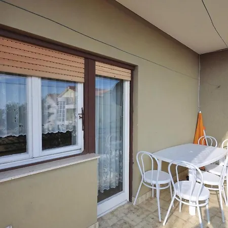3 Bedroom Cozy In Kastel Luksic *