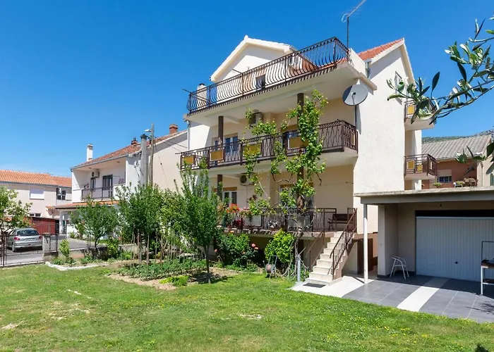 Don Petra Katunarica Cr Kaštela